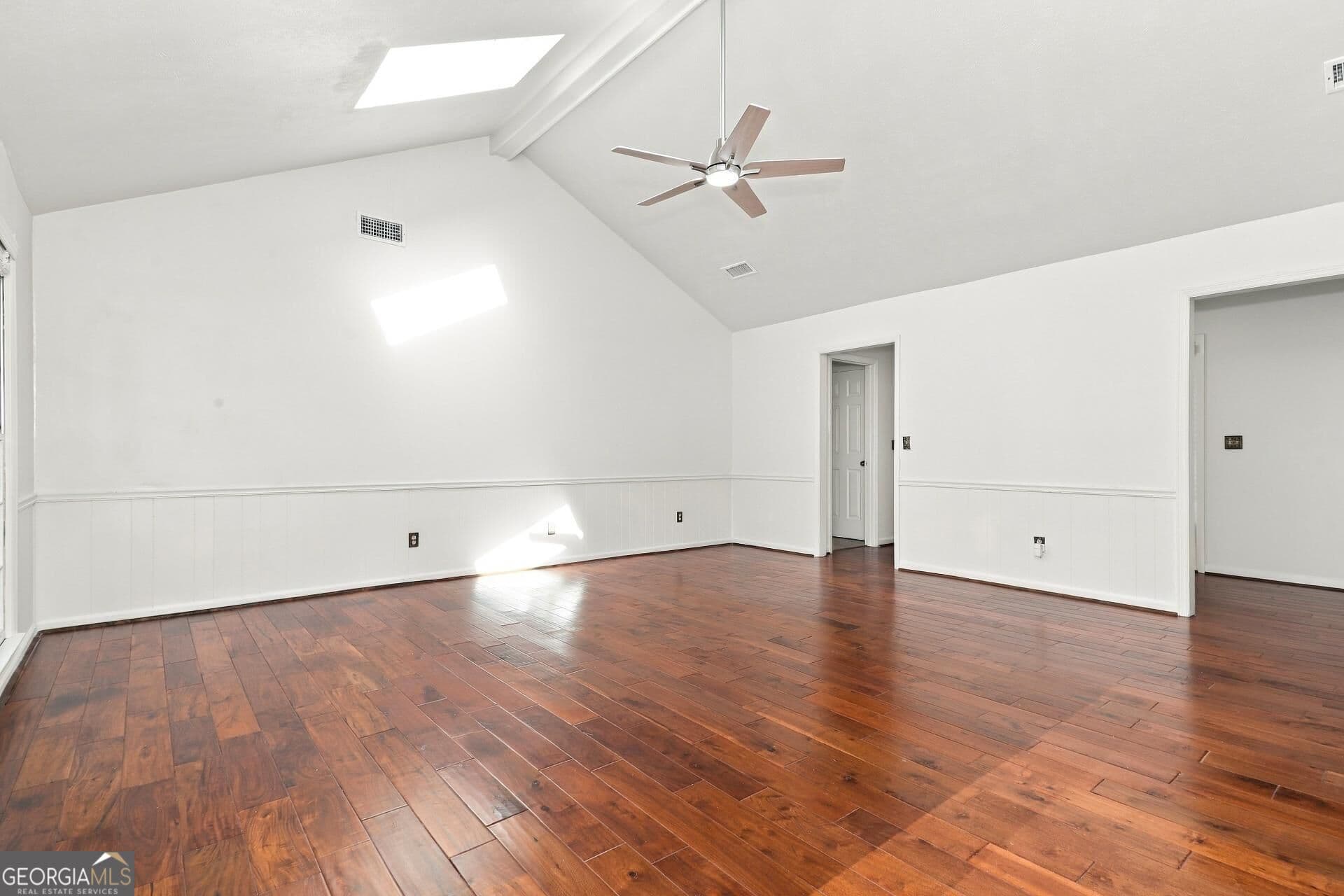 4 bedroom, 2.5 bathroom, 2,515 sq ft single family residence for sale at 4303 Castlewood Parkway, Columbus, GA 31907 — photo 6