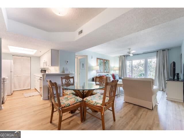 2 bedroom, 2 bathroom, 1,002 sq ft condominium for rent at 1440 Ocean Boulevard 203, St. Simons, GA 31522 for $2,900 a month — photo 10