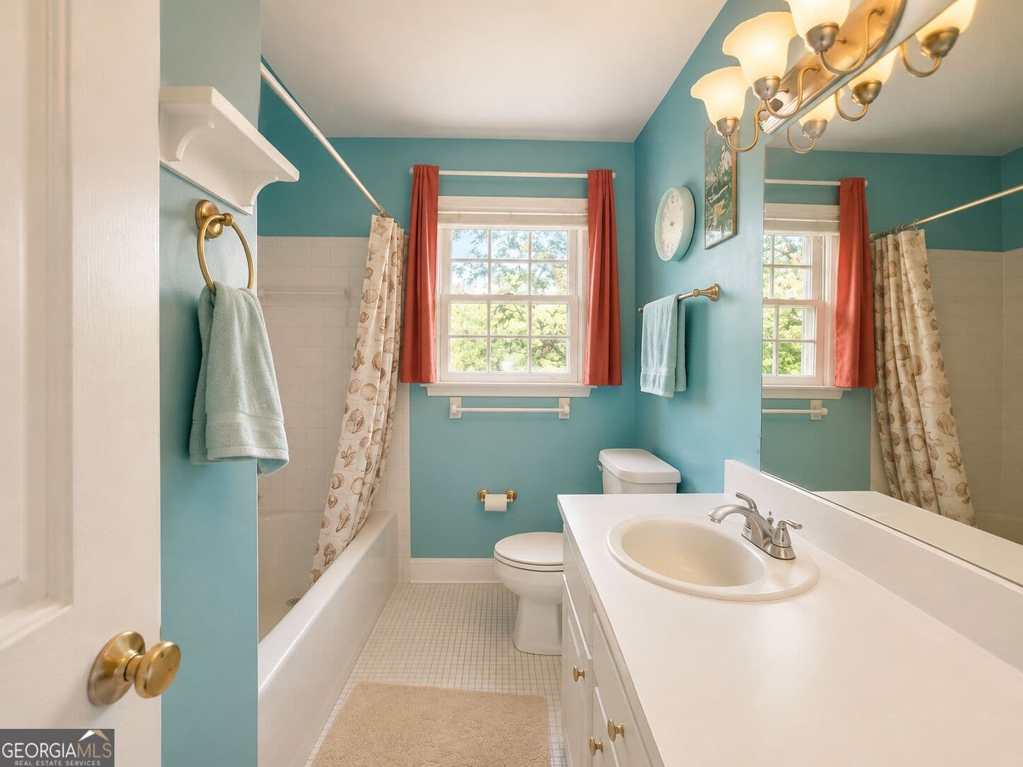 3 bedroom, 2 bathroom, 1,811 sq ft single family residence for sale at 4917 Holly Hill Road, Albany, GA 31721 — photo 7