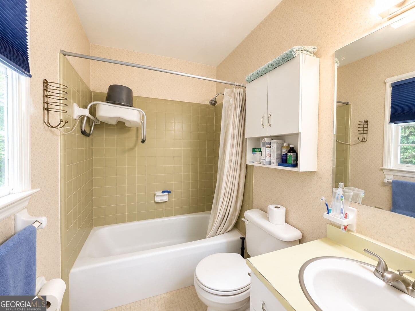 3 bedroom, 2 bathroom, 1,811 sq ft single family residence for sale at 4917 Holly Hill Road, Albany, GA 31721 — photo 8