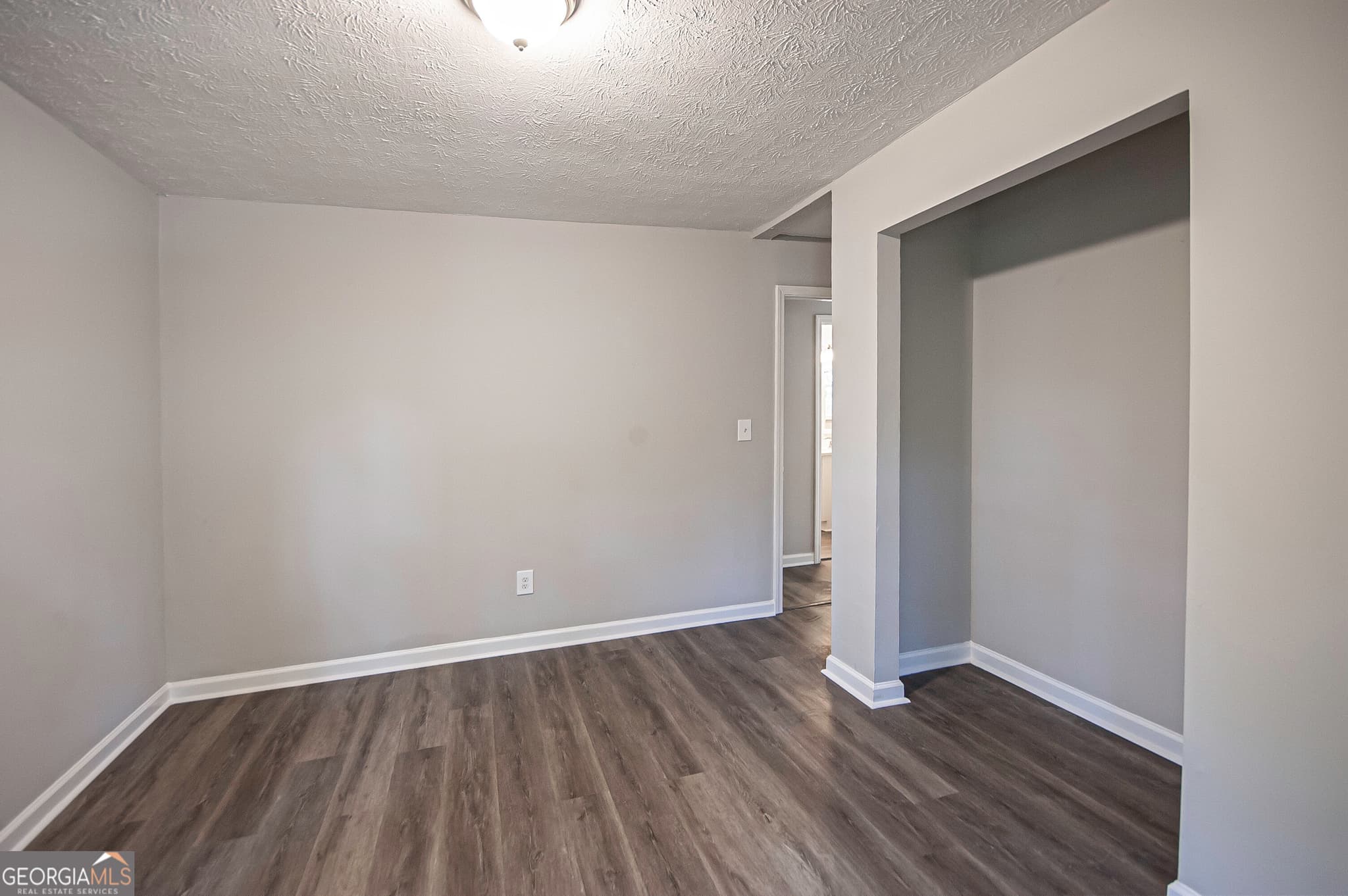 3 bedroom, 2 bathroom, 1,287 sq ft single family residence for sale at 8454 Hightower Trail, Snellville, GA 30039 — photo 10