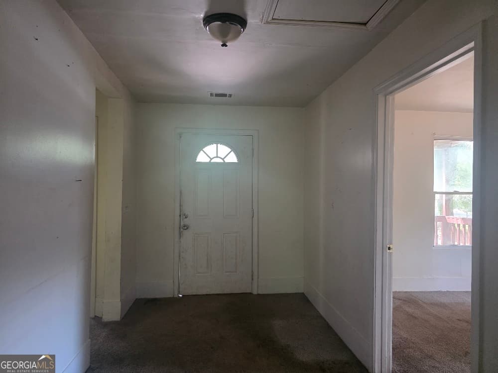 4 bedroom, 1 bathroom, 1,252 sq ft single family residence for sale at 3127 Hendrix Circle, Covington, GA 30014 — photo 5