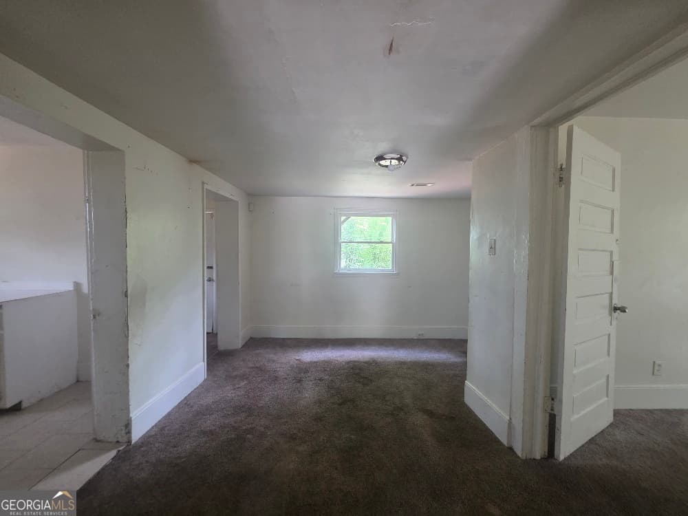 4 bedroom, 1 bathroom, 1,252 sq ft single family residence for sale at 3127 Hendrix Circle, Covington, GA 30014 — photo 8