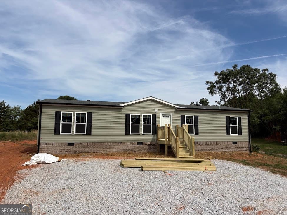 4 bedroom, 2 bathroom, 1,456 sq ft manufactured home,single family residence sold at 419 Green Meadows Drive, Hartwell, GA 30643