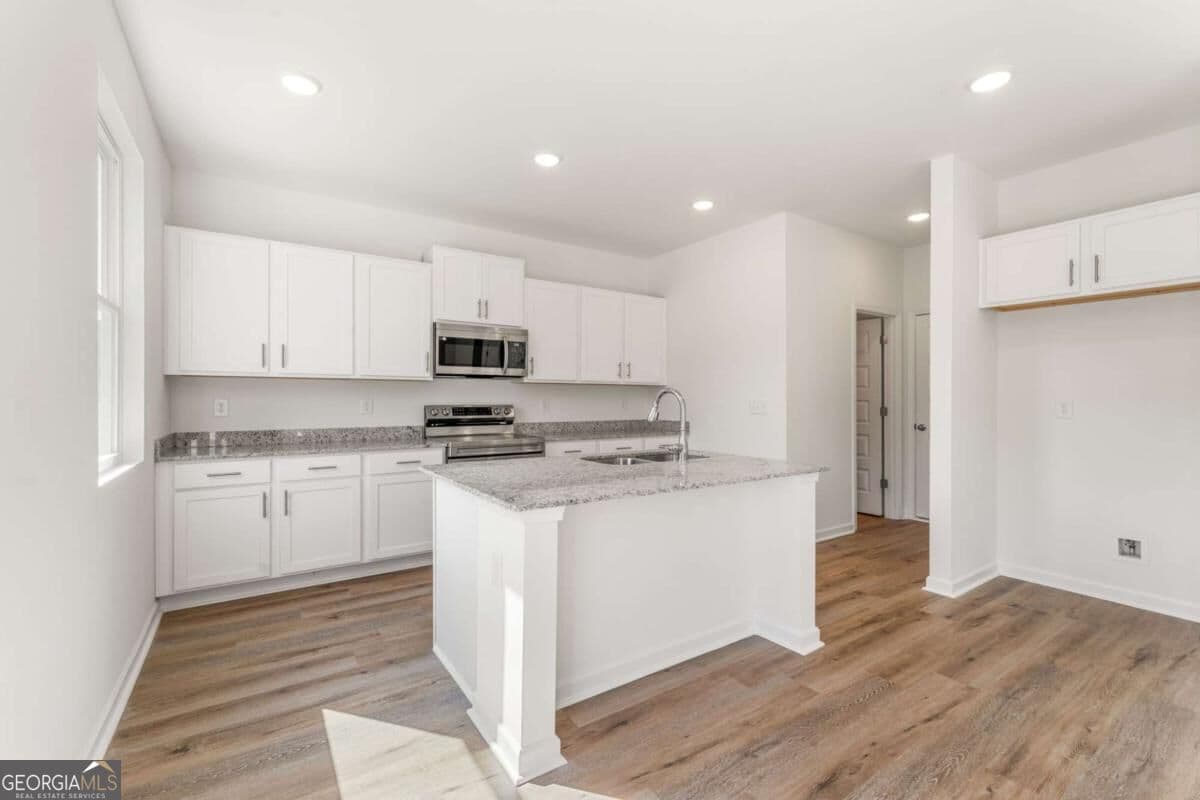 4 bedroom, 2.5 bathroom, 2,148 sq ft single family residence for sale at 104 Bluefin Street LOT 3, Adairsville, GA 30103 — photo 8