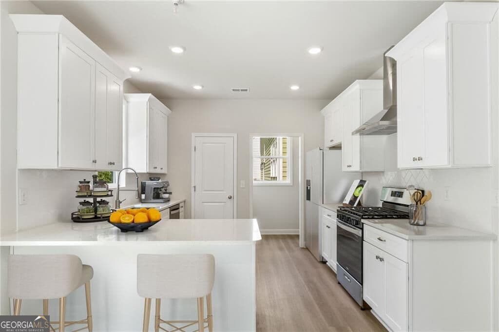 4 bedroom, 2.5 bathroom, 2,030 sq ft single family residence for sale at 3846 Cottage Circle, Clarkston, GA 30021 — photo 7