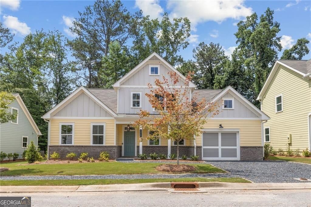 4 bedroom, 2.5 bathroom, 2,030 sq ft single family residence for sale at 3846 Cottage Circle, Clarkston, GA 30021