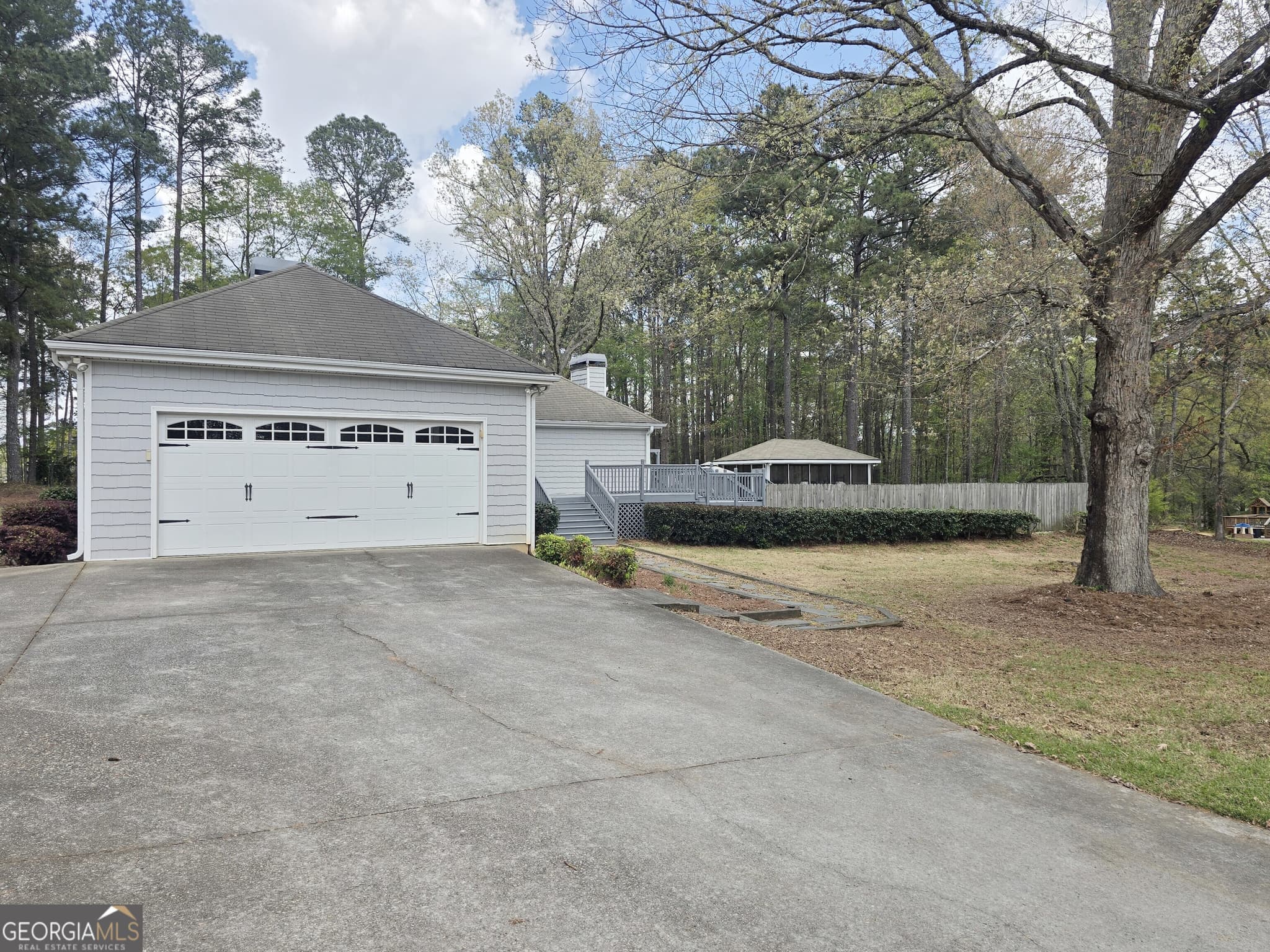 3 bedroom, 2 bathroom, 1,924 sq ft single family residence for sale at 1652 Highway 155, Mcdonough, GA 30252 — photo 2