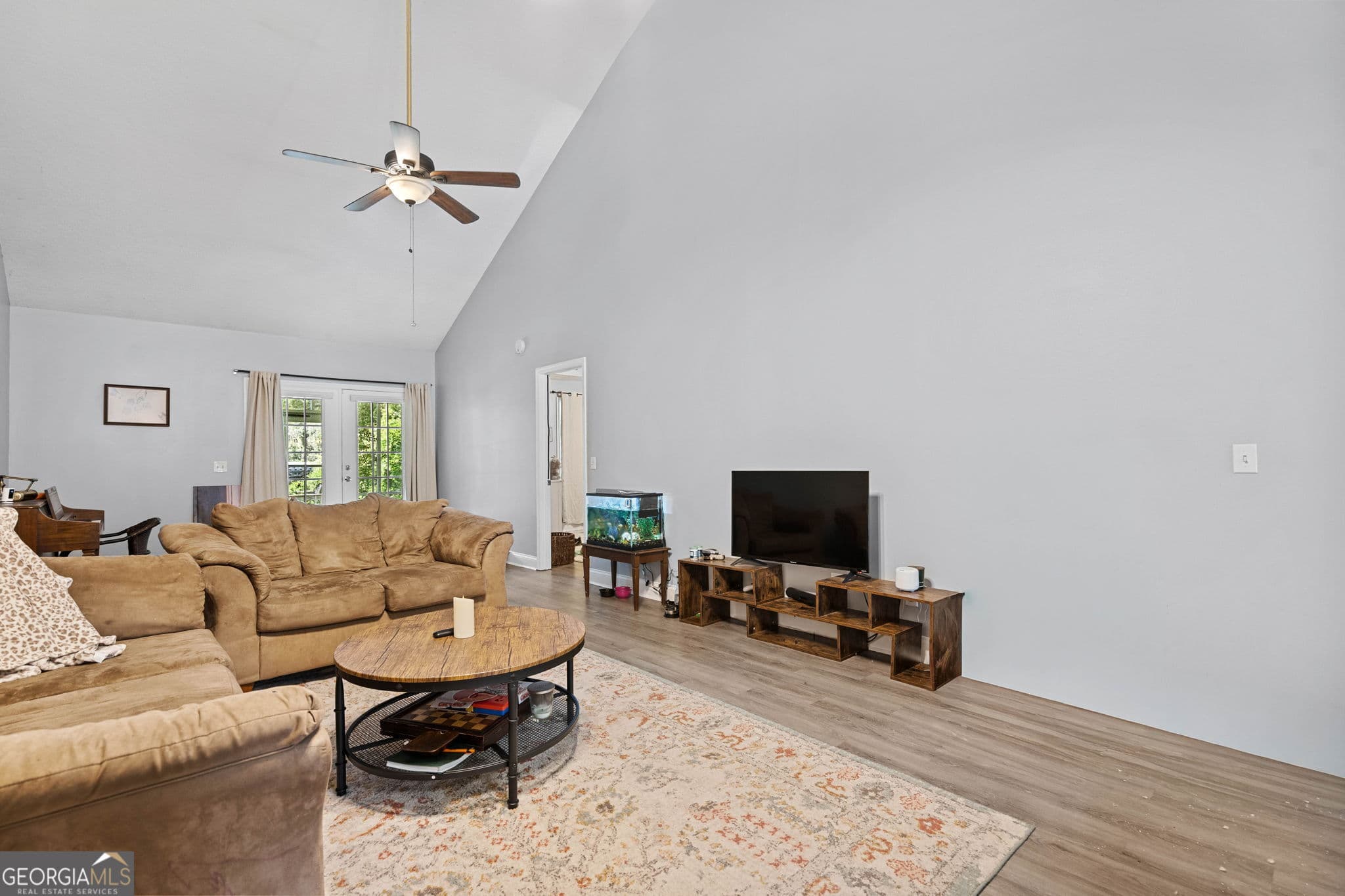 6 bedroom, 4 bathroom, 2,964 sq ft single family residence for sale at 157/159 Drew Circle, Brunswick, GA 31525 — photo 5
