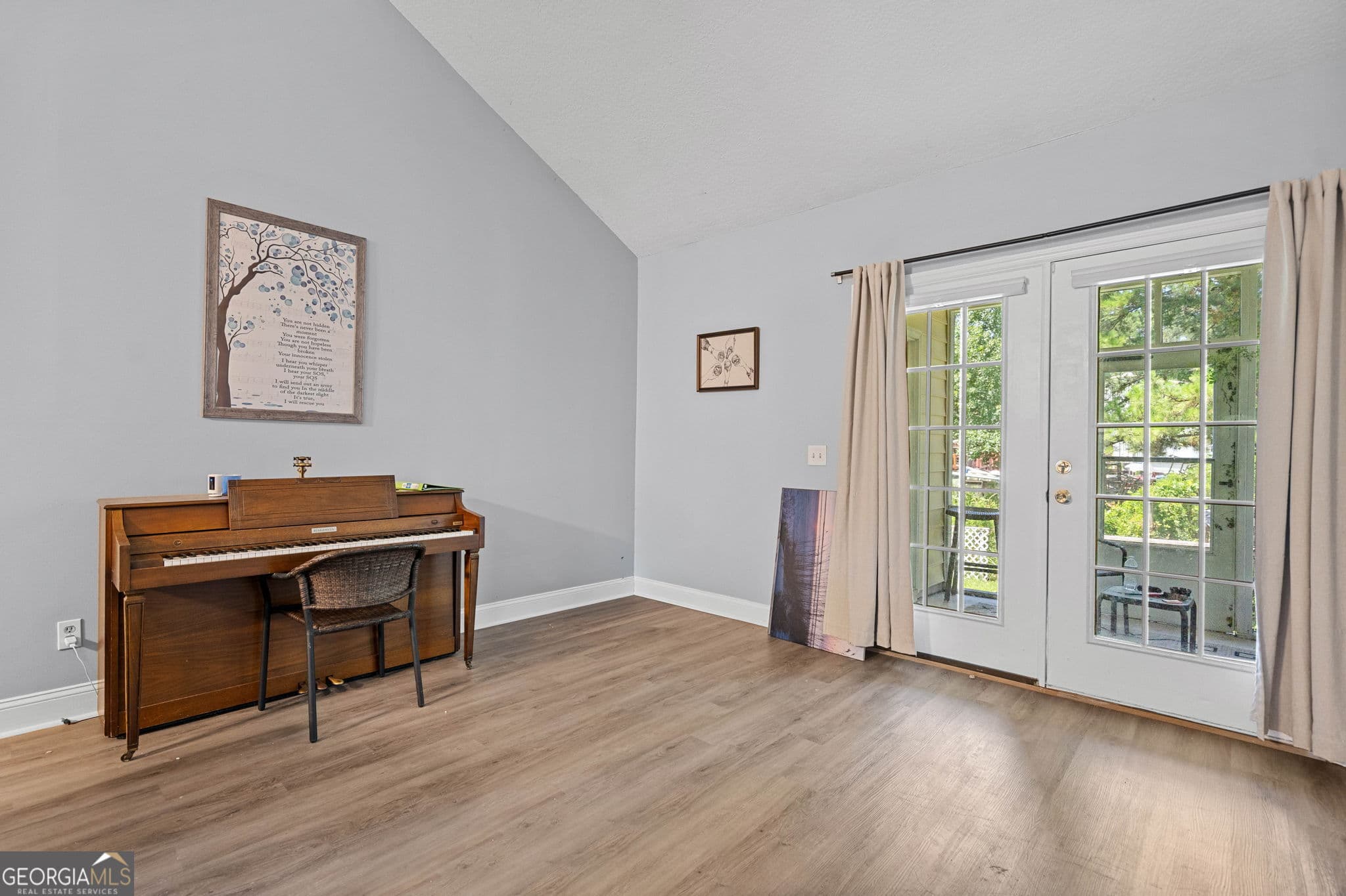 6 bedroom, 4 bathroom, 2,964 sq ft single family residence for sale at 157/159 Drew Circle, Brunswick, GA 31525 — photo 9