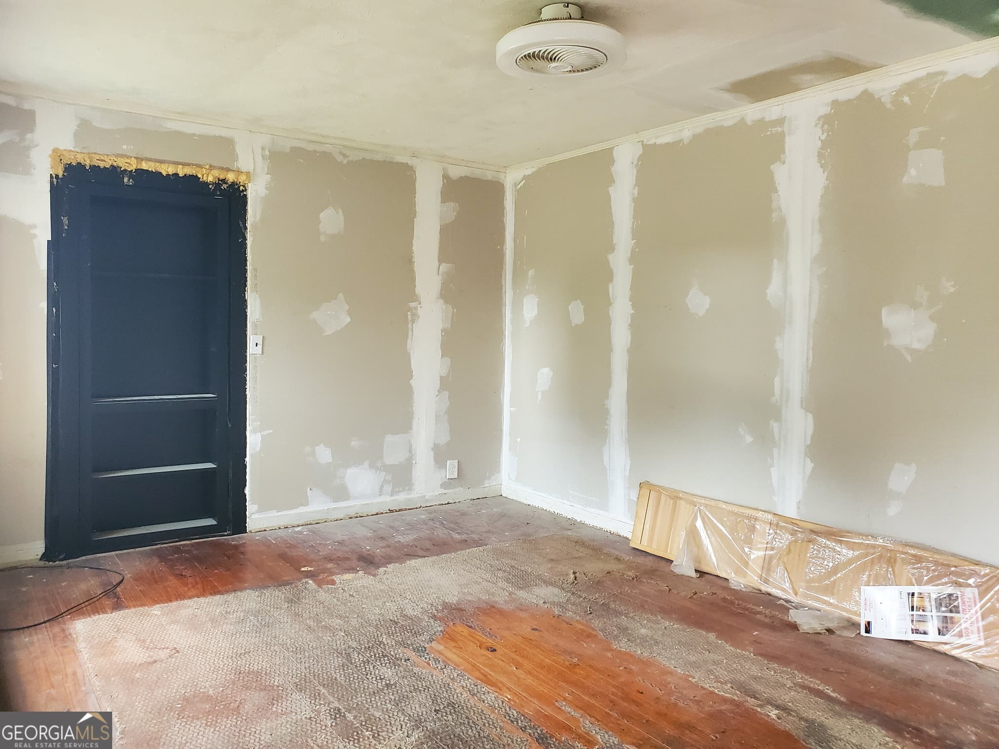 2 bedroom, 1 bathroom, 94 sq ft single family residence under contract at 219 Cypress Street, Sandersville, GA 31082 — photo 5