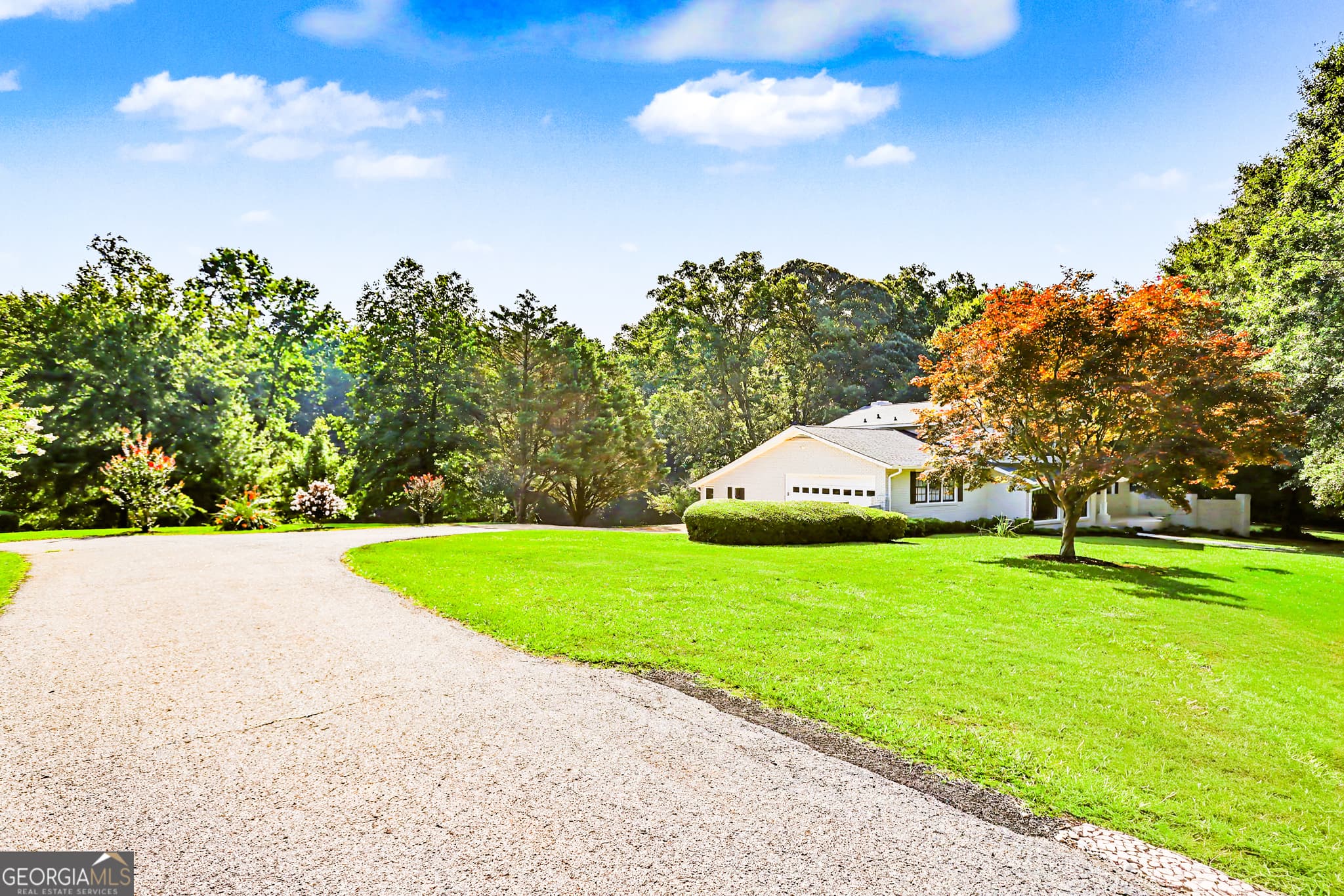 4 bedroom, 3.5 bathroom, 3,200 sq ft single family residence for sale at 235 Minish Lake Road, Commerce, GA 30530 — photo 9