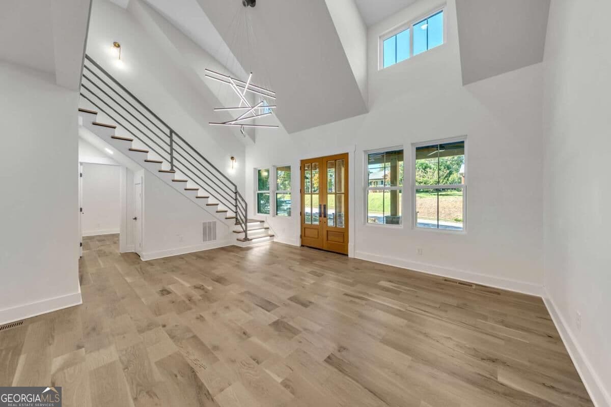 6 bedroom, 4 bathroom single family residence for sale at 3366 College Street, College Park, GA 30337 — photo 6