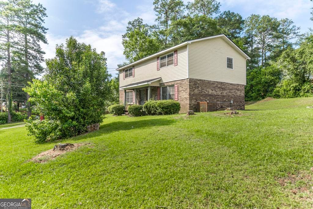 multi family,duplex for sale at 1636 Huntley Ridge Drive, Macon, GA 31211 — photo 4