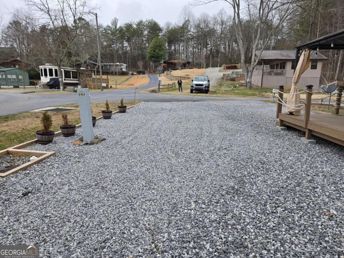 1 bedroom, 1 bathroom cabin,single family residence for sale at 155 Fishtail Circle, Cleveland, GA 30528 — photo 6