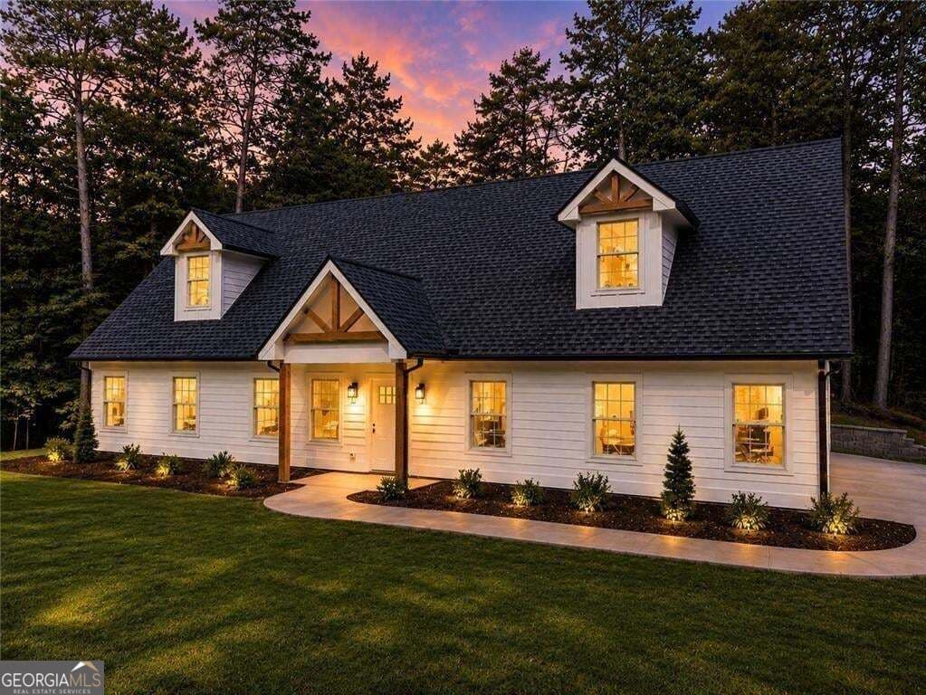 3 bedroom, 3 bathroom, 2,196 sq ft single family residence for sale at 6711 Wildwood Trail, Gainesville, GA 30506 — photo 2