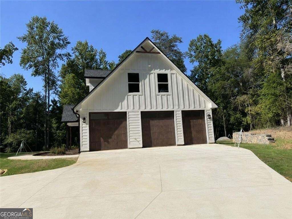 3 bedroom, 3 bathroom, 2,196 sq ft single family residence for sale at 6711 Wildwood Trail, Gainesville, GA 30506 — photo 4