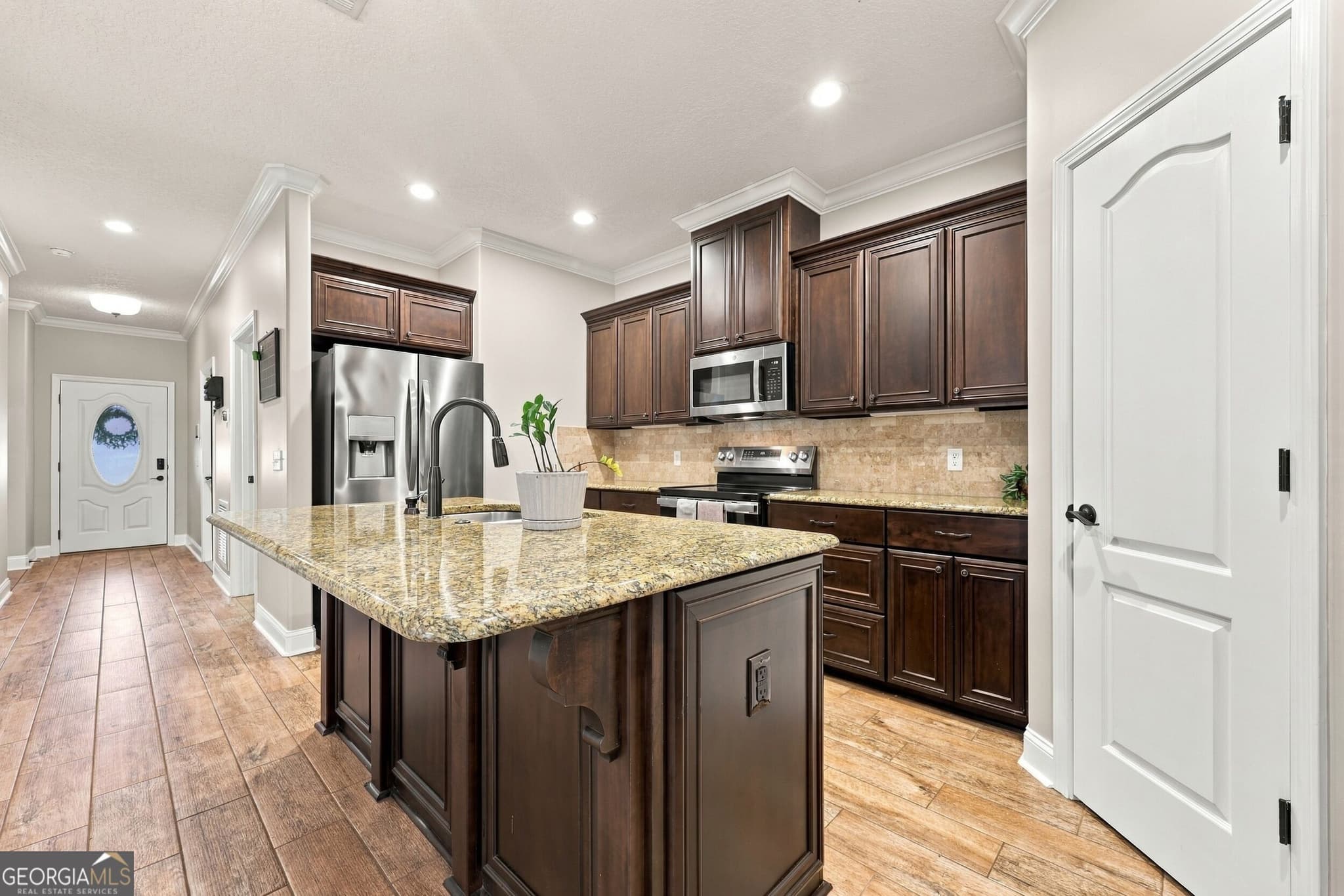 3 bedroom, 2 bathroom, 1,747 sq ft single family residence for sale at 128 Brookshire Ct, Kingsland, GA 31548 — photo 6