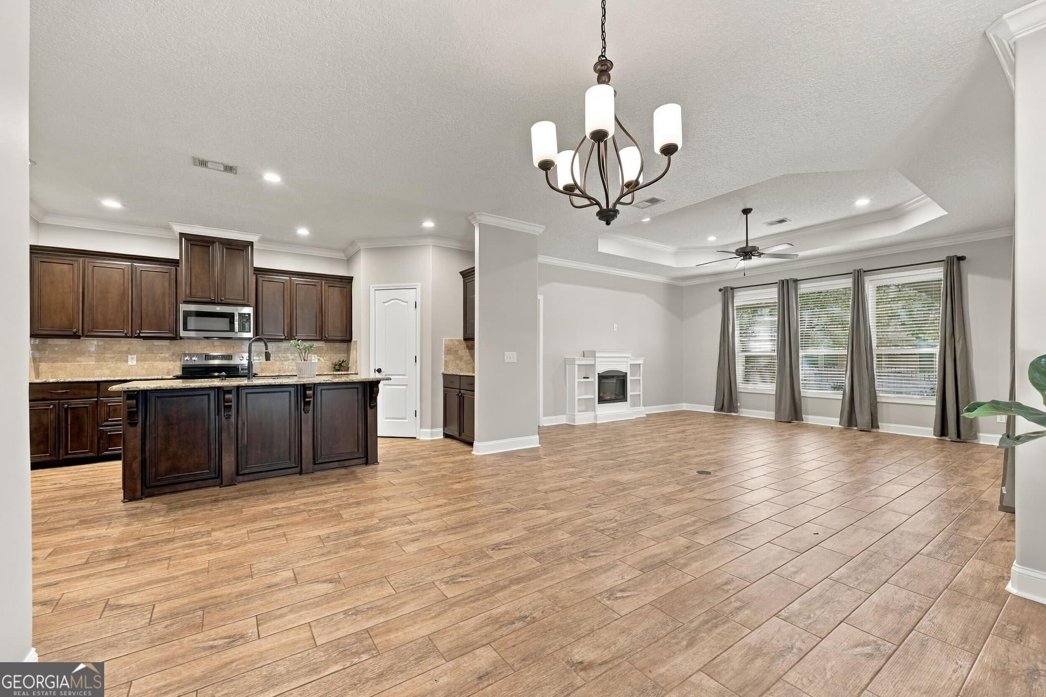 3 bedroom, 2 bathroom, 1,747 sq ft single family residence for sale at 128 Brookshire Ct, Kingsland, GA 31548 — photo 5