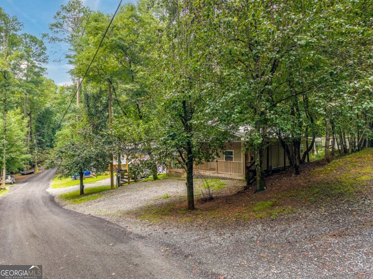 2 bedroom, 1 bathroom, 841 sq ft single family residence for sale at 8 17Th Street, Ellijay, GA 30540 — photo 6