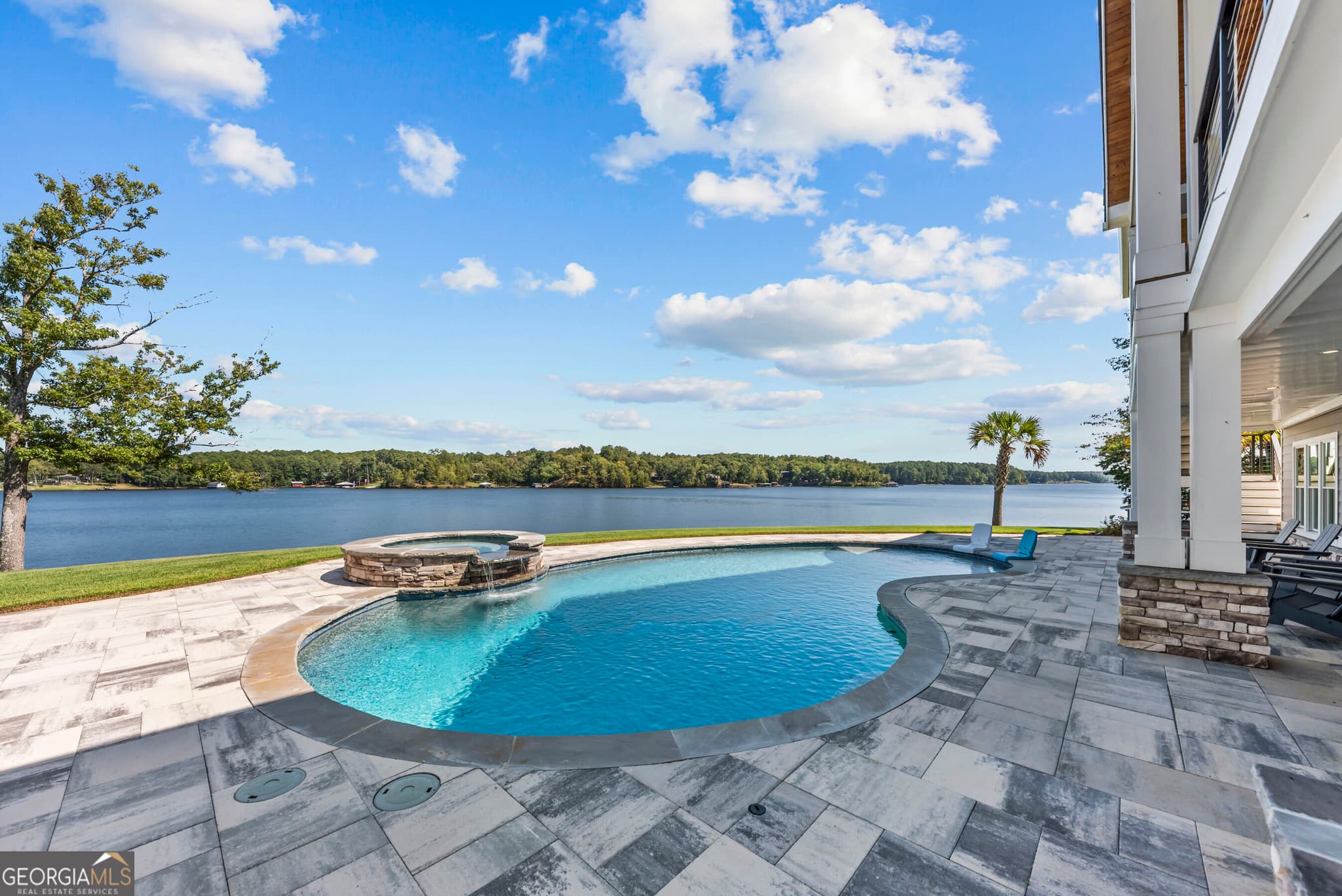 5 bedroom, 5.5 bathroom, 4,723 sq ft single family residence under contract at 109 Sinclair Lane, Eatonton, GA 31024 — photo 5