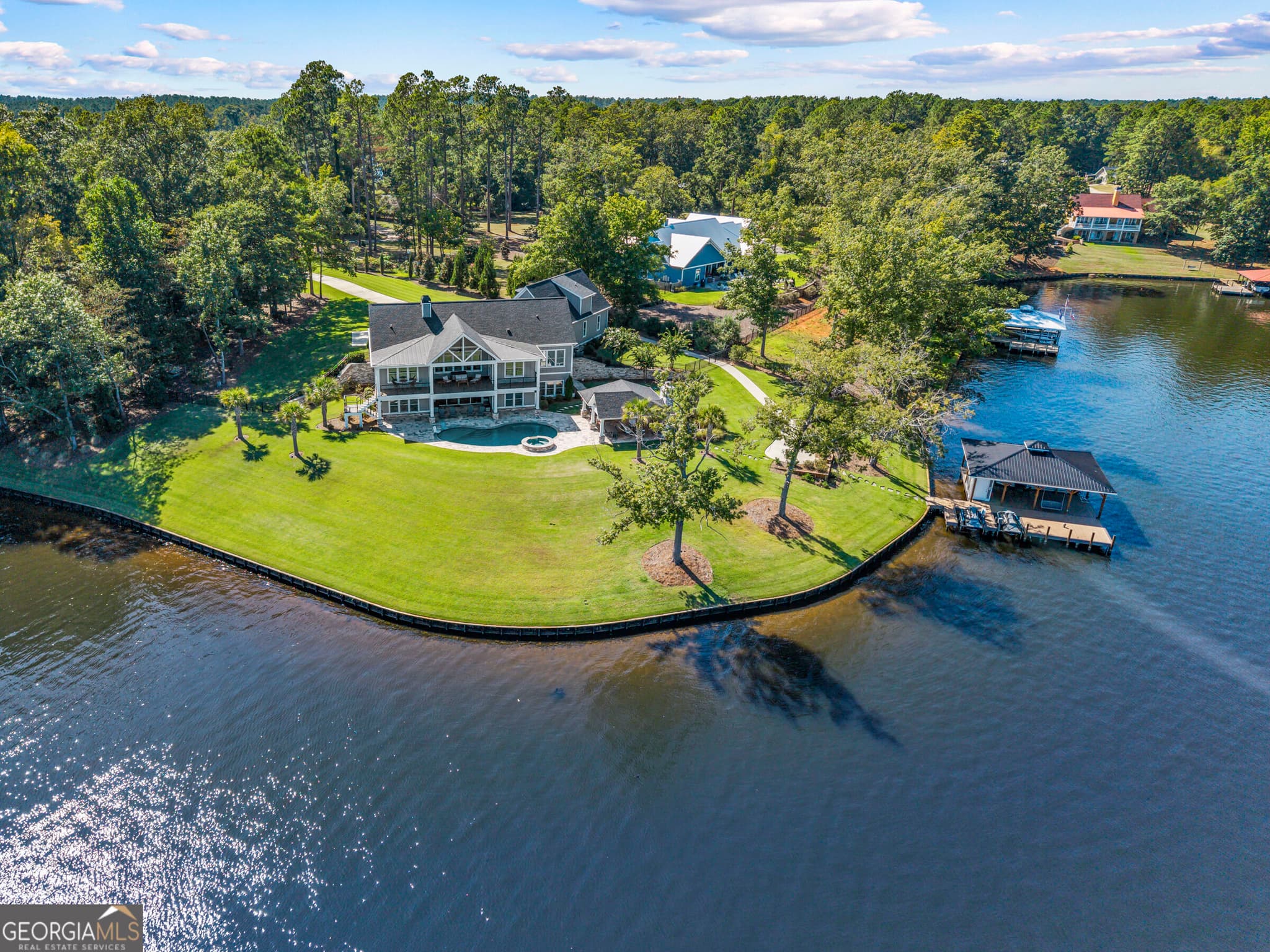 5 bedroom, 5.5 bathroom, 4,723 sq ft single family residence under contract at 109 Sinclair Lane, Eatonton, GA 31024 — photo 10