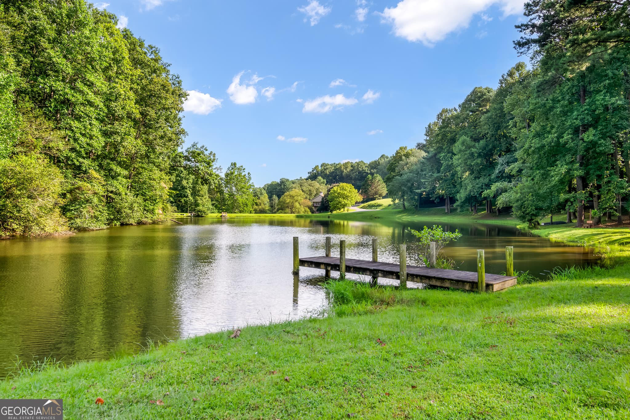 3 bedroom, 2 bathroom, 2,016 sq ft cabin,single family residence for sale at 165 Timberwalk Drive, Ellijay, GA 30540 — photo 2
