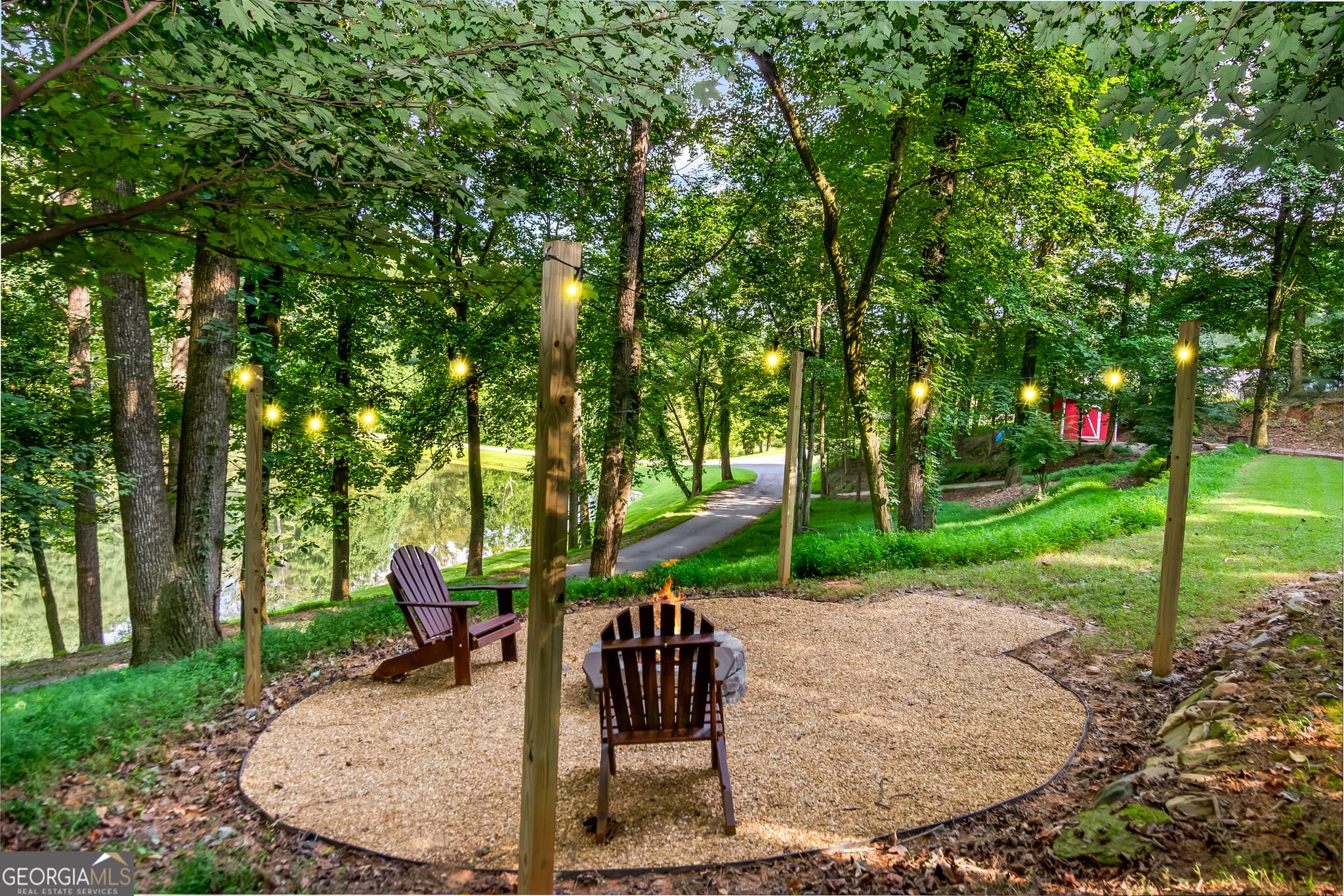 3 bedroom, 2 bathroom, 2,016 sq ft cabin,single family residence for sale at 165 Timberwalk Drive, Ellijay, GA 30540 — photo 5