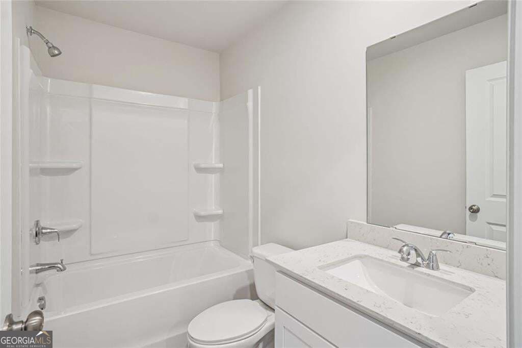 5 bedroom, 3 bathroom, 2,180 sq ft single family residence for sale at 136 Enclave Drive, Villa Rica, GA 30180 — photo 4