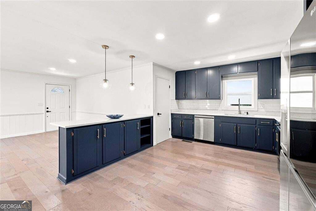 5 bedroom, 4 bathroom, 3,622 sq ft single family residence for sale at 4819 Batiste Lane, Acworth, GA 30101 — photo 3