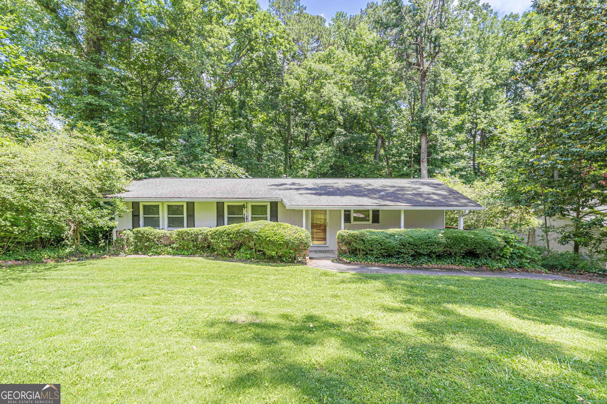 3 bedroom, 2 bathroom, 1,404 sq ft single family residence sold at 3671 Cold Spring Lane, Atlanta, GA 30341