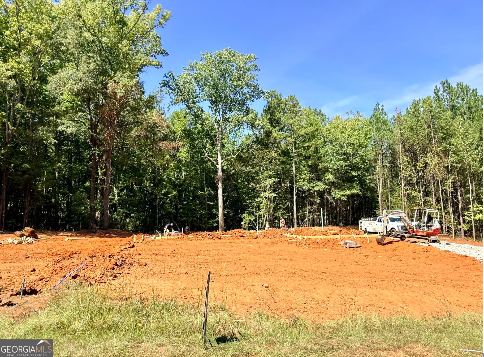4 bedroom, 3 bathroom, 2,719 sq ft single family residence for sale at 117 Rolling Meadows Way, Waverly Hall, GA 31831