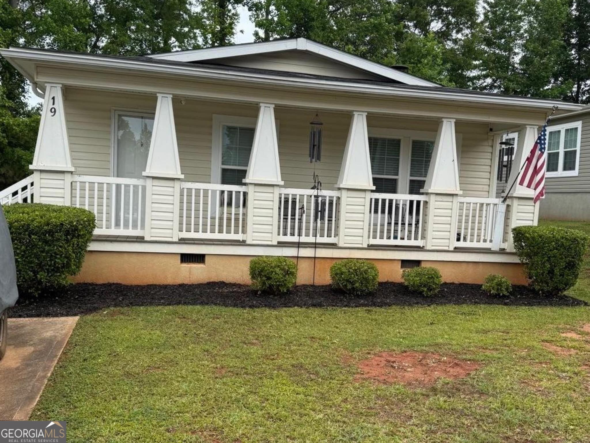 3 bedroom, 2 bathroom, 1,512 sq ft manufactured home,single family residence for sale at 19 Redwood Circle, Newnan, GA 30263 — photo 2