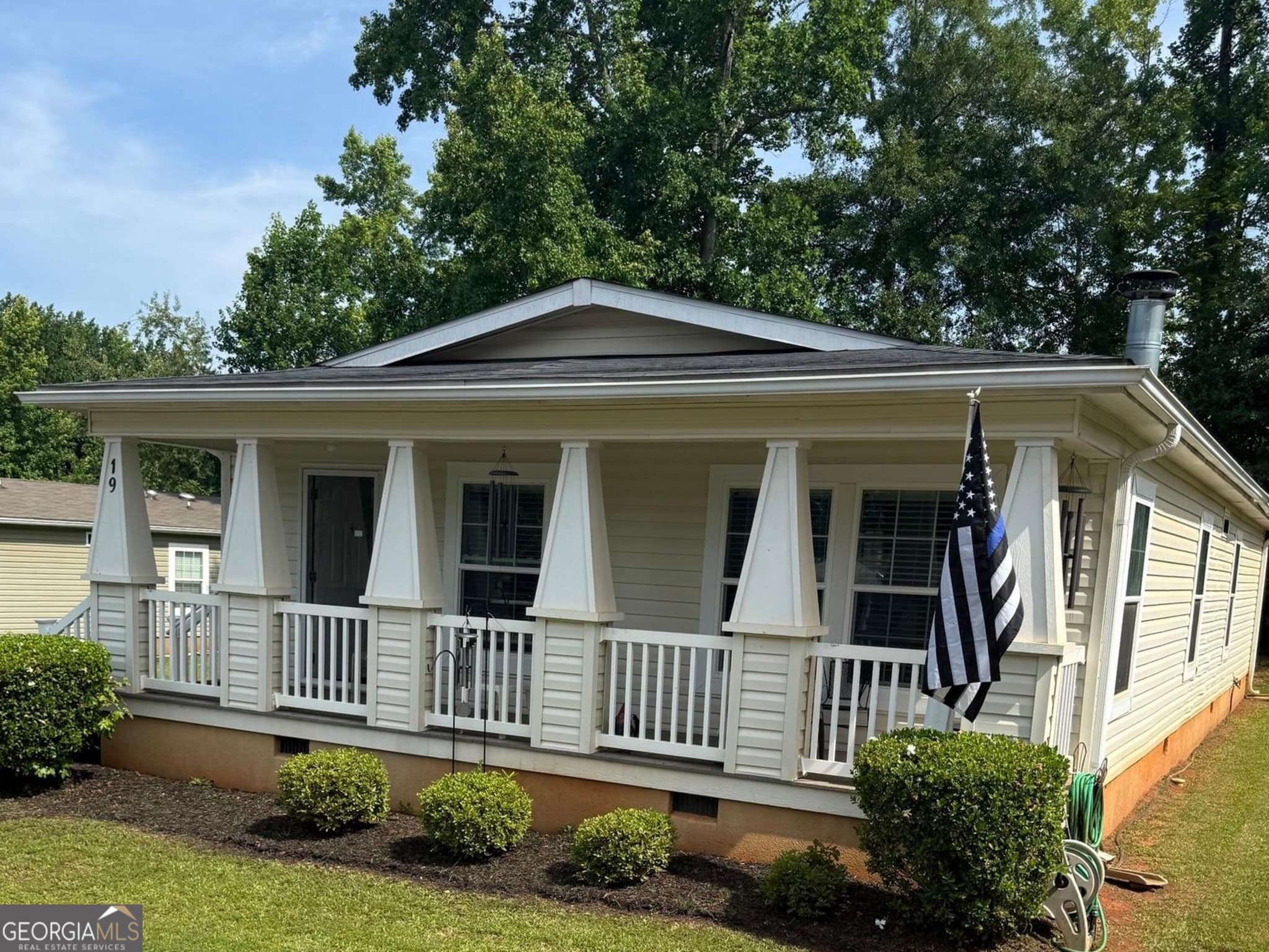 3 bedroom, 2 bathroom, 1,512 sq ft manufactured home,single family residence for sale at 19 Redwood Circle, Newnan, GA 30263
