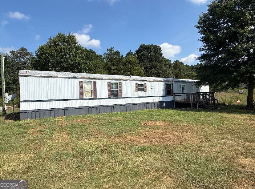 2 bedroom, 2 bathroom, 816 sq ft manufactured home,single family residence for rent at 8874 Ga Highway 17, Bowersville, GA 30516 for $1,150 a month