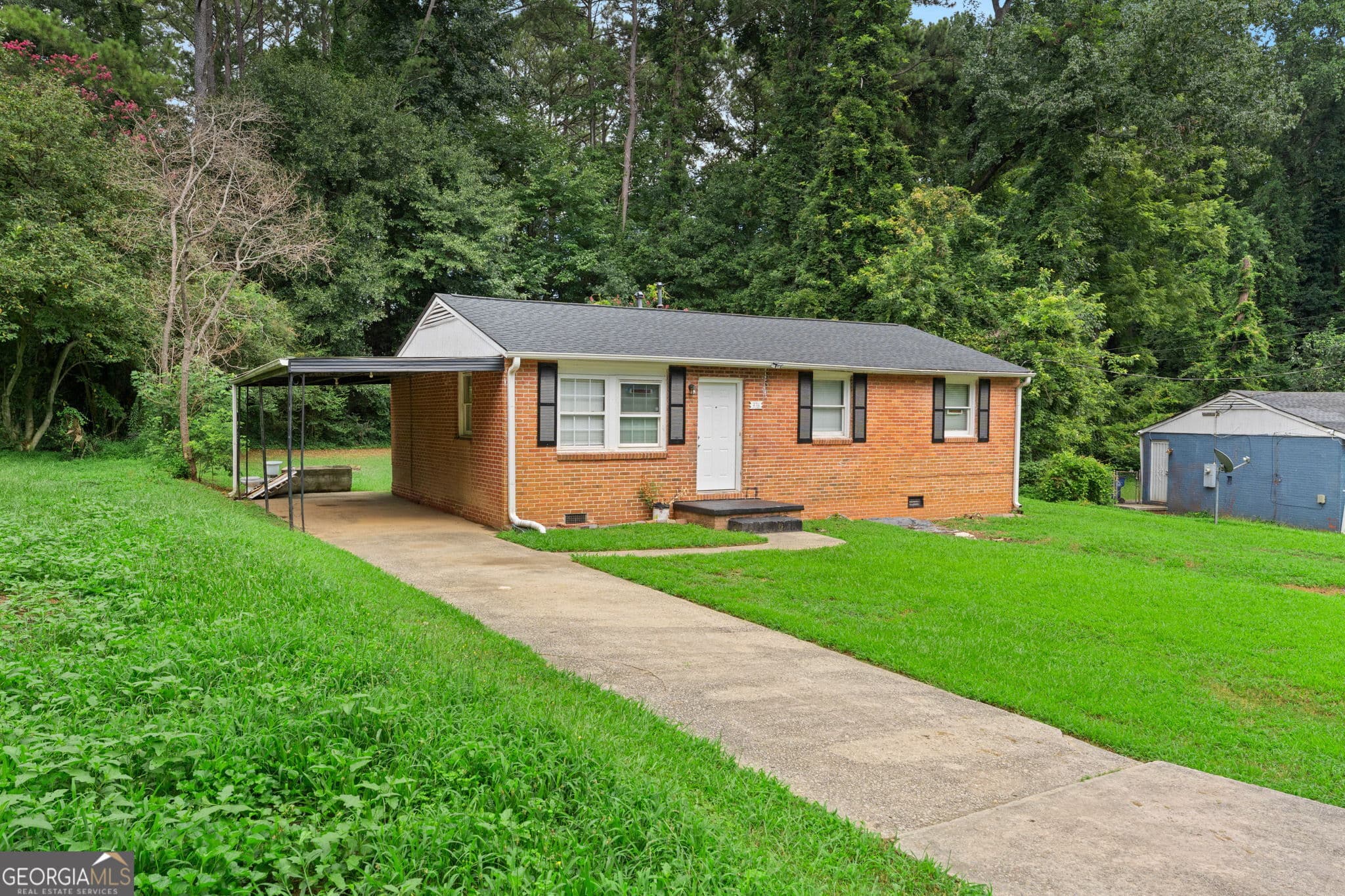 3 bedroom, 1 bathroom, 1,000 sq ft single family residence for sale at 376 Cologne Drive, Atlanta, GA 30354 — photo 5