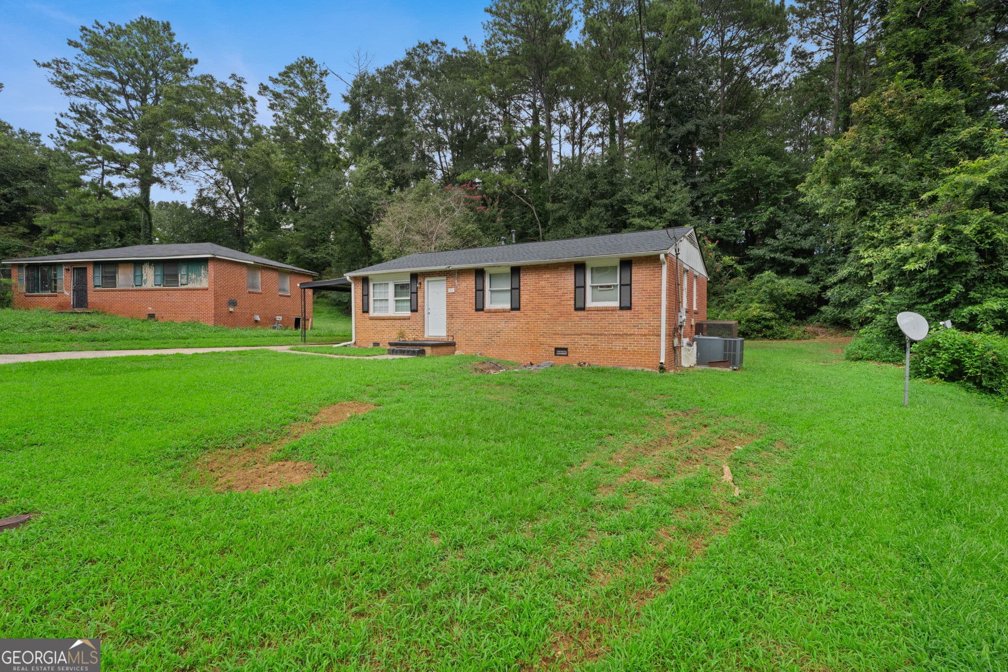 3 bedroom, 1 bathroom, 1,000 sq ft single family residence for sale at 376 Cologne Drive, Atlanta, GA 30354 — photo 4