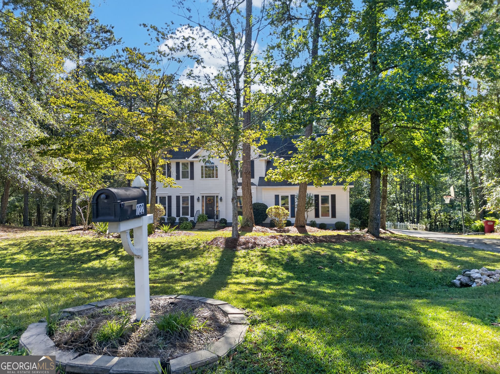 5 bedroom, 2.5 bathroom, 3,036 sq ft single family residence for sale at 122 Jordan Drive, Lizella, GA 31052 — photo 4