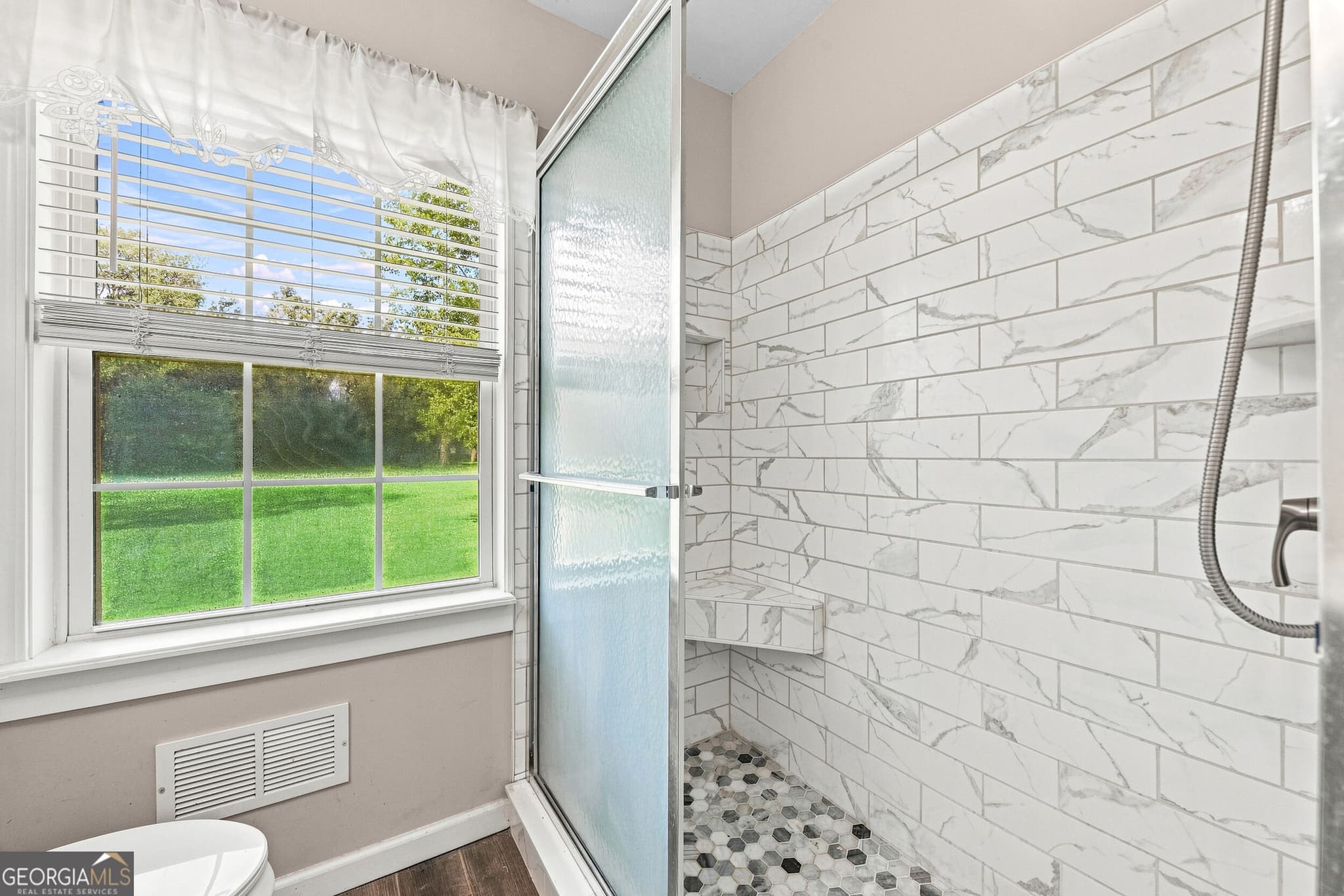 3 bedroom, 1 bathroom, 1,234 sq ft single family residence for sale at 301 S Dandy Street, St. Marys, GA 31558 — photo 5
