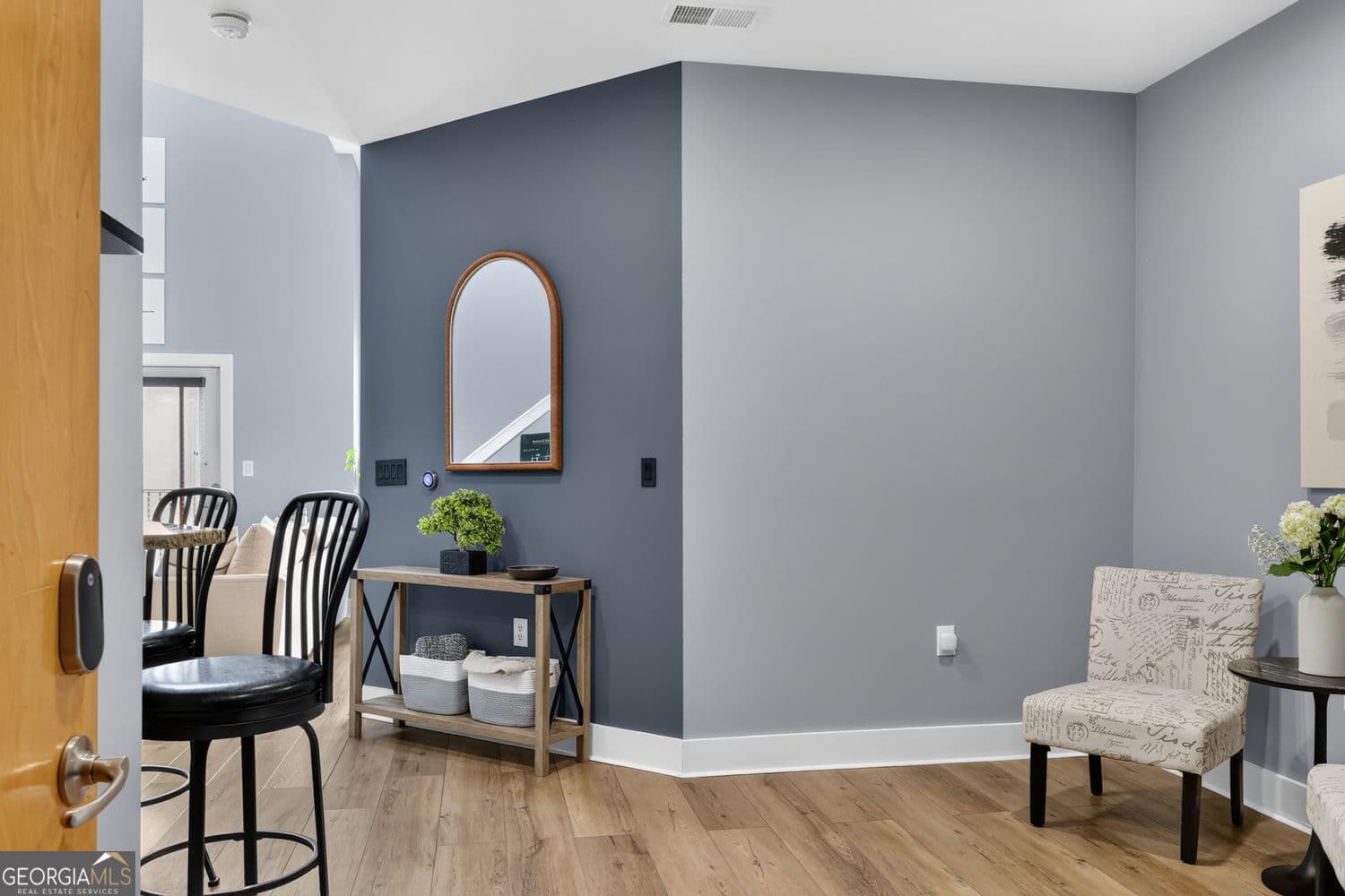 1 bedroom, 1.5 bathroom, 1,108 sq ft condominium for sale at 799 Hammond Drive 417, Sandy Springs, GA 30328 — photo 2