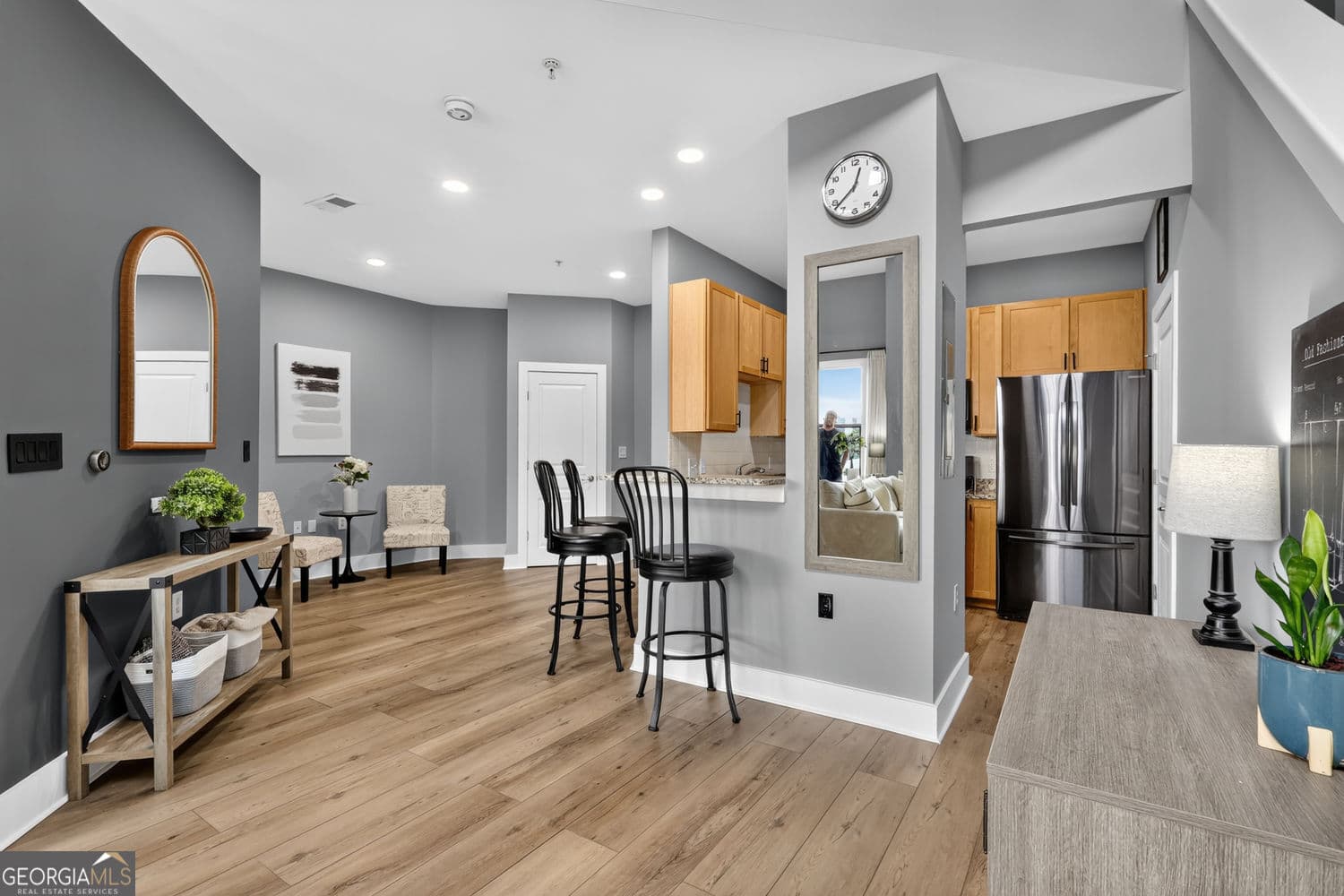 1 bedroom, 1.5 bathroom, 1,108 sq ft condominium for sale at 799 Hammond Drive 417, Sandy Springs, GA 30328 — photo 8