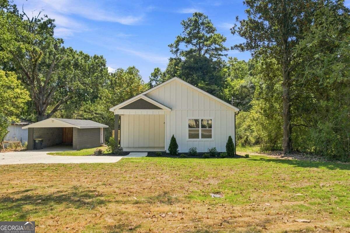3 bedroom, 2 bathroom, 1,300 sq ft single family residence for sale at 505 Burnett Ferry Road, Rome, GA 30165 — photo 3