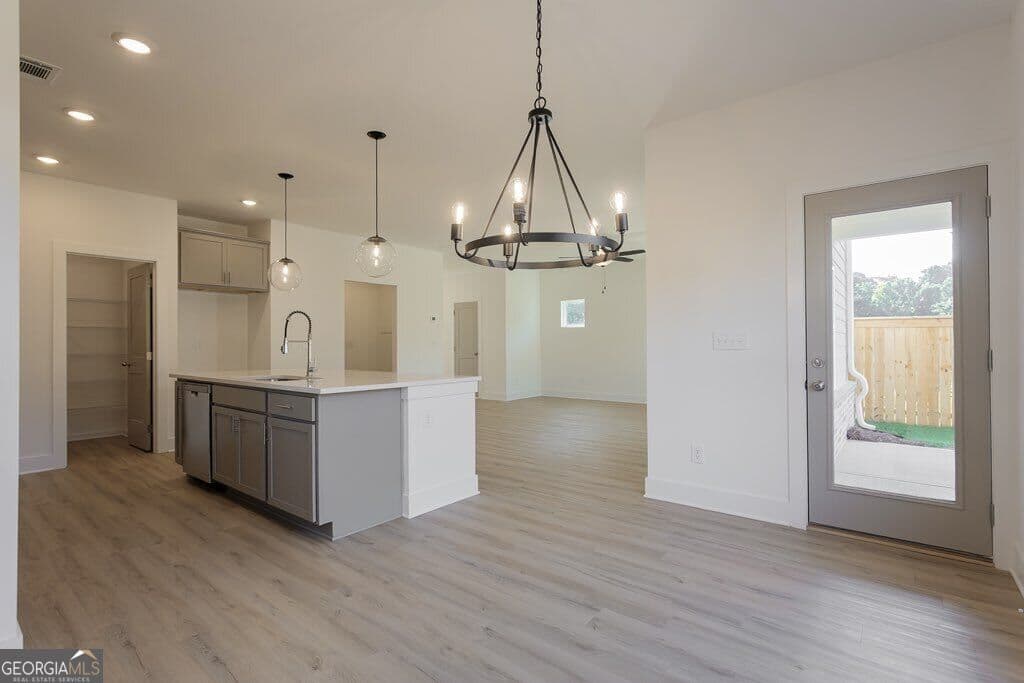 4 bedroom, 2.5 bathroom, 2,295 sq ft single family residence for sale at 3041 Sea Aster Way, Buford, GA 30519 — photo 9