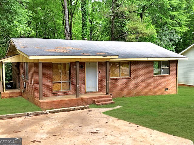 3 bedroom, 1 bathroom, 1,080 sq ft single family residence sold at 6186 Green Acres Drive, Covington, GA 30014