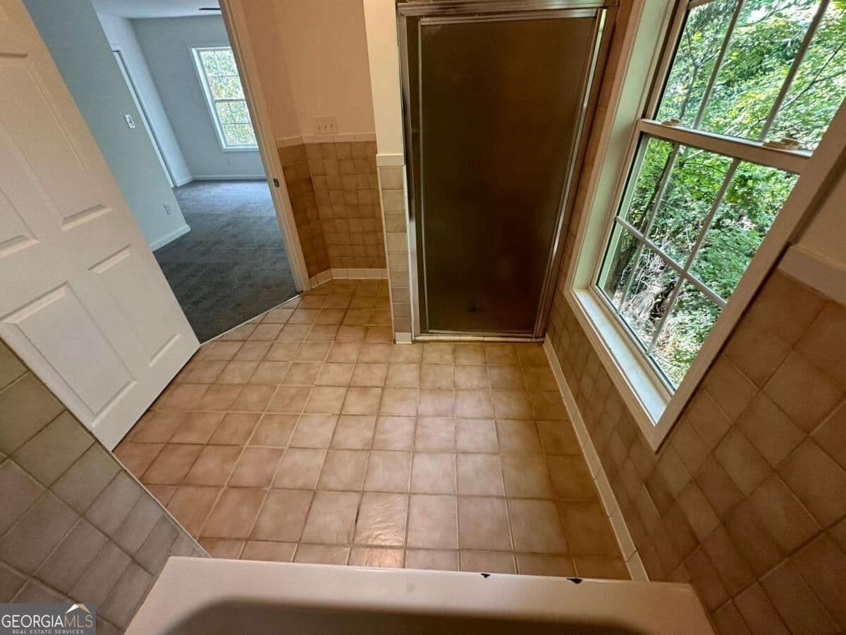 4 bedroom, 3.5 bathroom townhouse for sale at 2417 Perry Boulevard 1, Atlanta, GA 30318 — photo 9