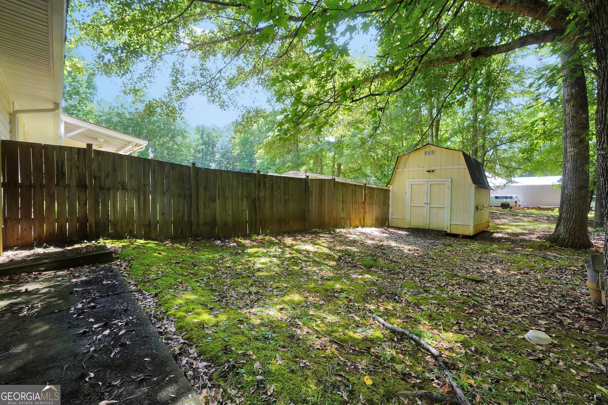 3 bedroom, 2 bathroom, 2,546 sq ft single family residence for sale at 145 Stoneridge Way, Fayetteville, GA 30215 — photo 4