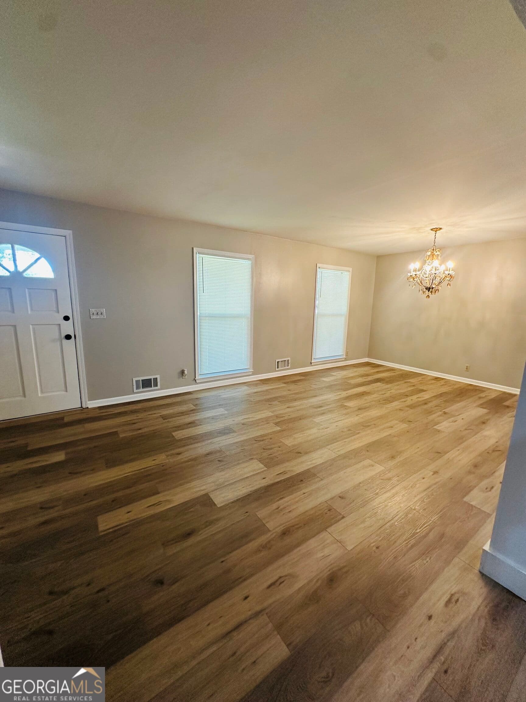 3 bedroom, 2 bathroom, 1,957 sq ft single family residence for sale at 580 Goshen Street, Lincolnton, GA 30817 — photo 2