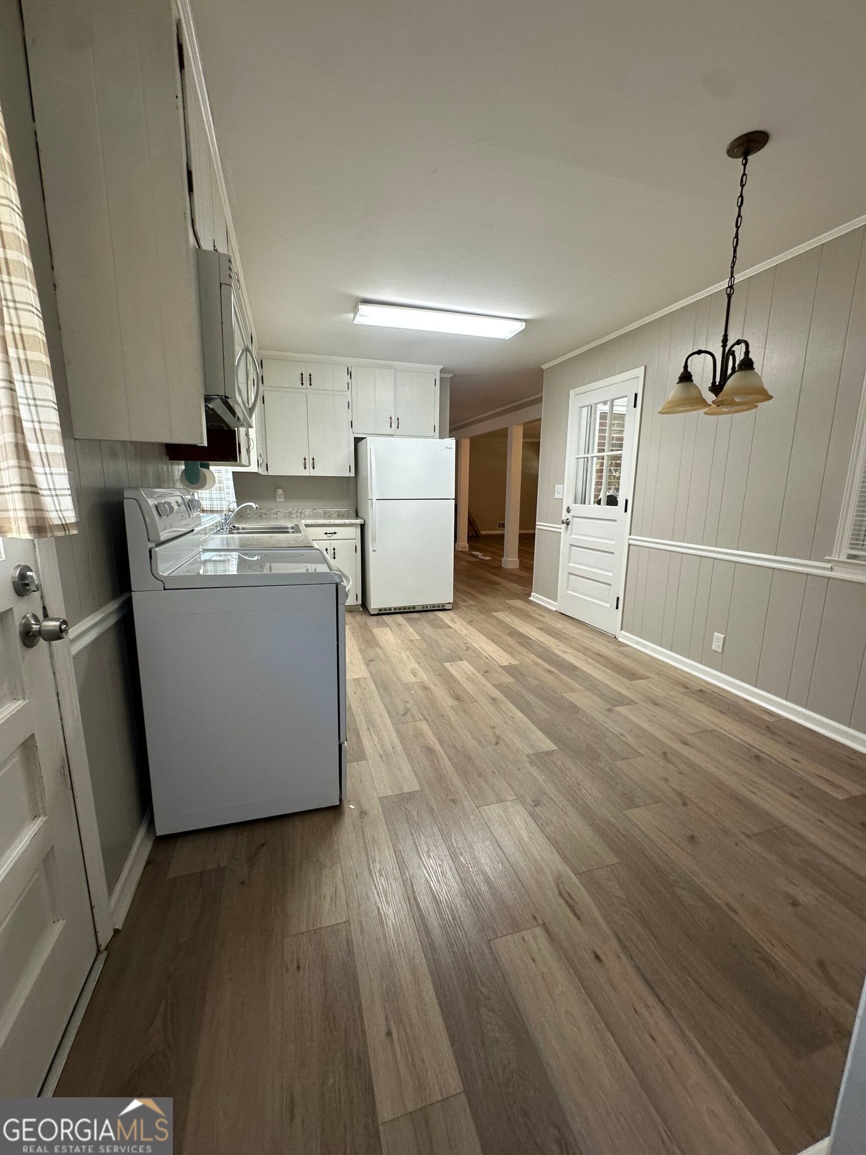 3 bedroom, 2 bathroom, 1,957 sq ft single family residence for sale at 580 Goshen Street, Lincolnton, GA 30817 — photo 8