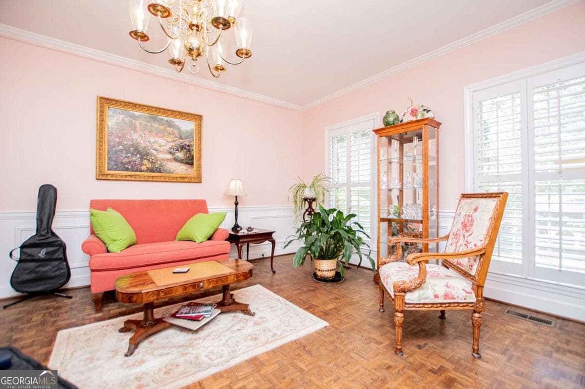 5 bedroom, 4.5 bathroom, 4,620 sq ft single family residence for sale at 203 S Ole Hickory Trail, Carrollton, GA 30117 — photo 5