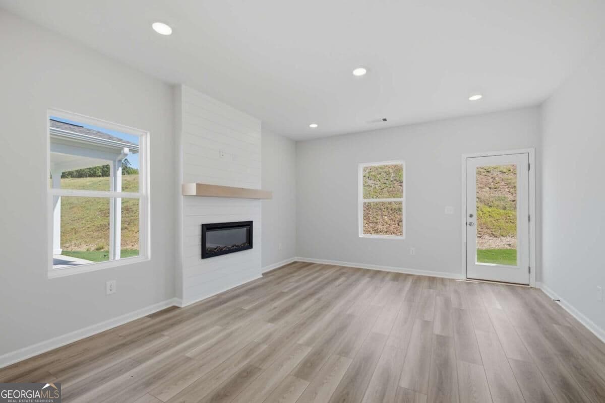3 bedroom, 2 bathroom single family residence for sale at 516 Loblolly Lane, Canton, GA 30114 — photo 7